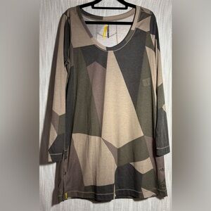 Lole Geometric Patterned Top - Black, Gray, Tan